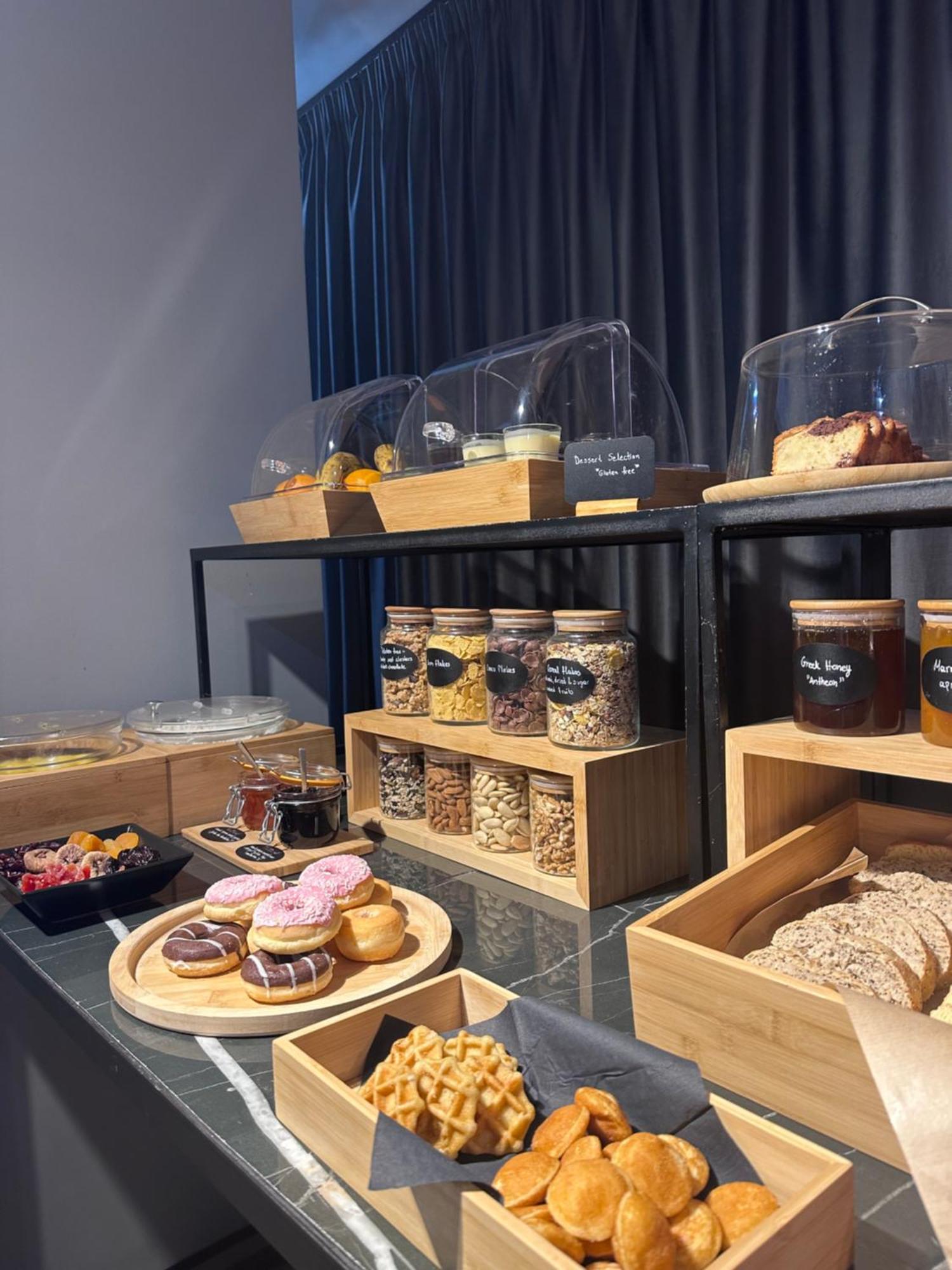 The Duke Boutique Suites Athena Bagian luar foto